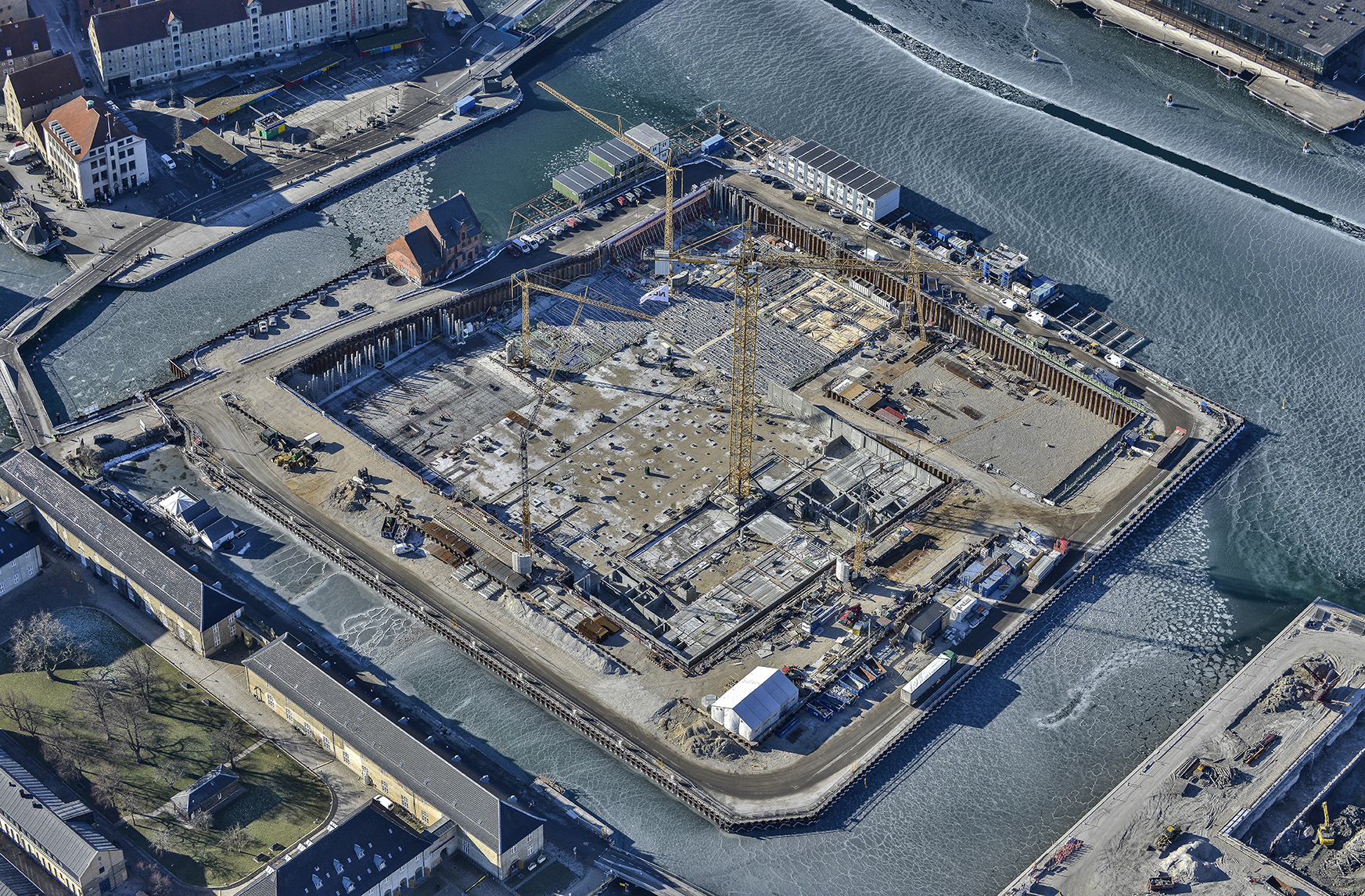 Luftfoto af byggepladsen på PAPIRØEN